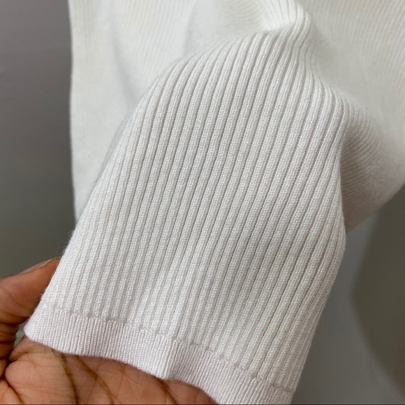 RW&CO White Ribbed Knit - Picture 3 of 5